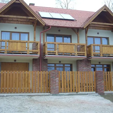 Pensionat Premium Vendeghaz 3*