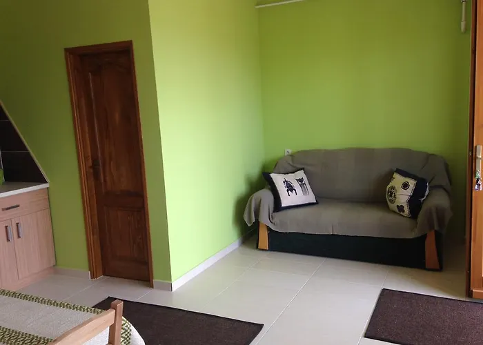 בית הארחה Premium Vendeghaz 3*